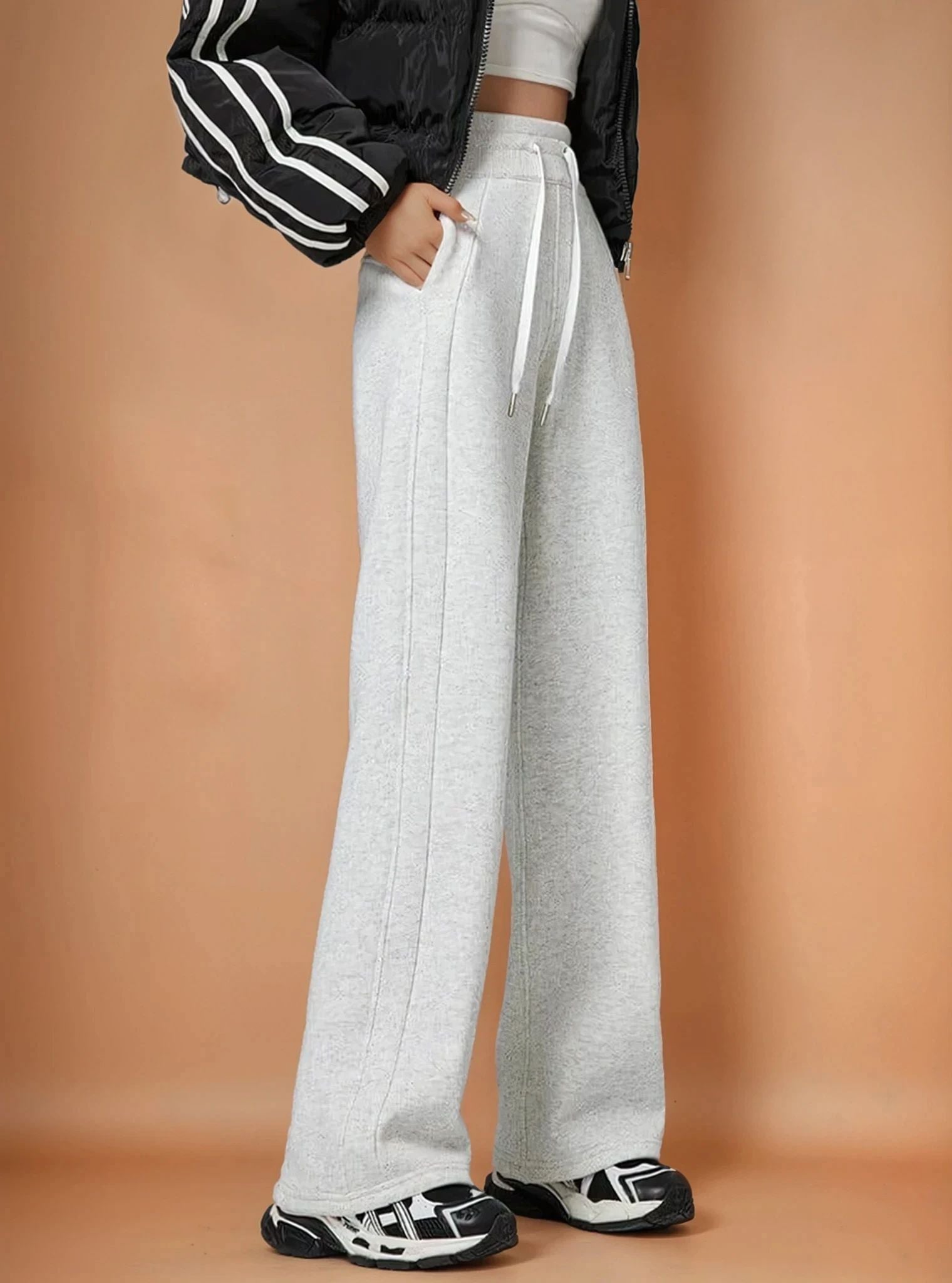 Pantalon de Jogging coupe ample tendance et poches utiles