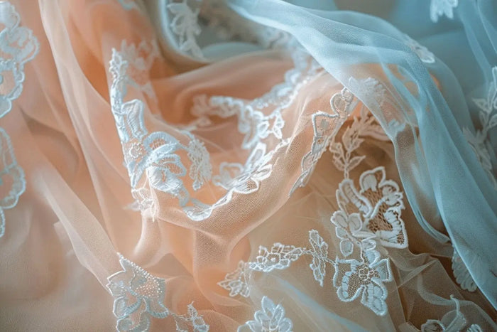 Lingerie sexy élégante : quelles matières privilégier et éviter ?