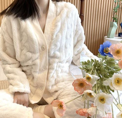 Women's Fleece Pyjamas: 7 Adorable Cozy Outfits!