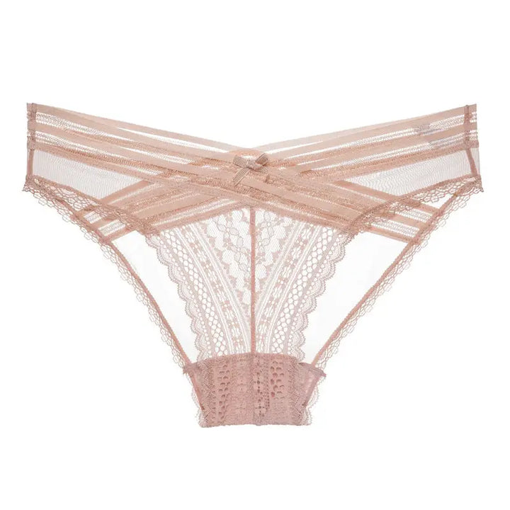 Culotte dentelle fine beige à motif croisé avec bordures en dentelle et petit nœud décoratif. Styles délicat et élégant.