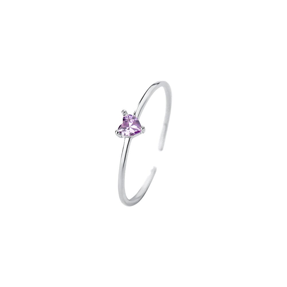 bague en argent avec diamant en forme de coeur violet signé elsa, design minimaliste et élégant pour toute occasion