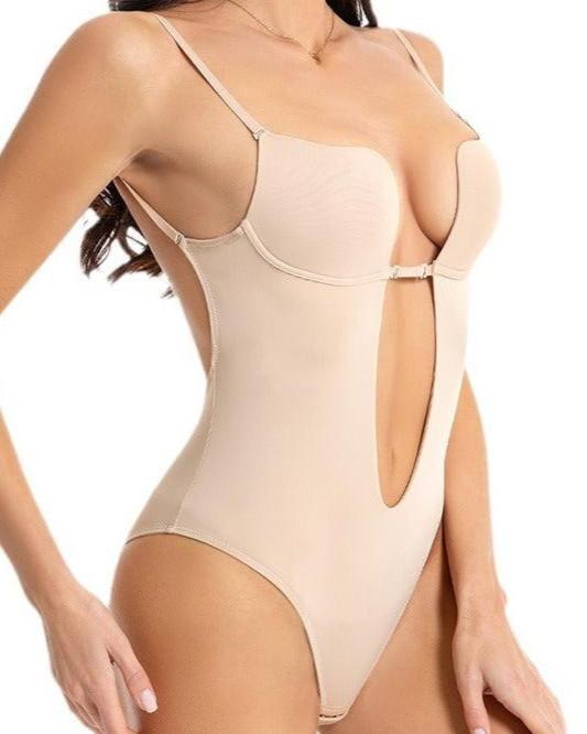 Body soutien-gorge dos nu en dentelle beige pour femme, design élégant et confortable, idéal pour robes ouvertes.