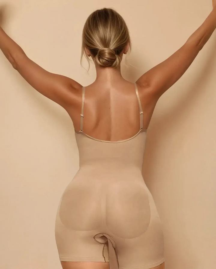 Body gainant et galbant pour une silhouette affinée, modèle Nolita avec bretelles ajustables pour un confort optimal.