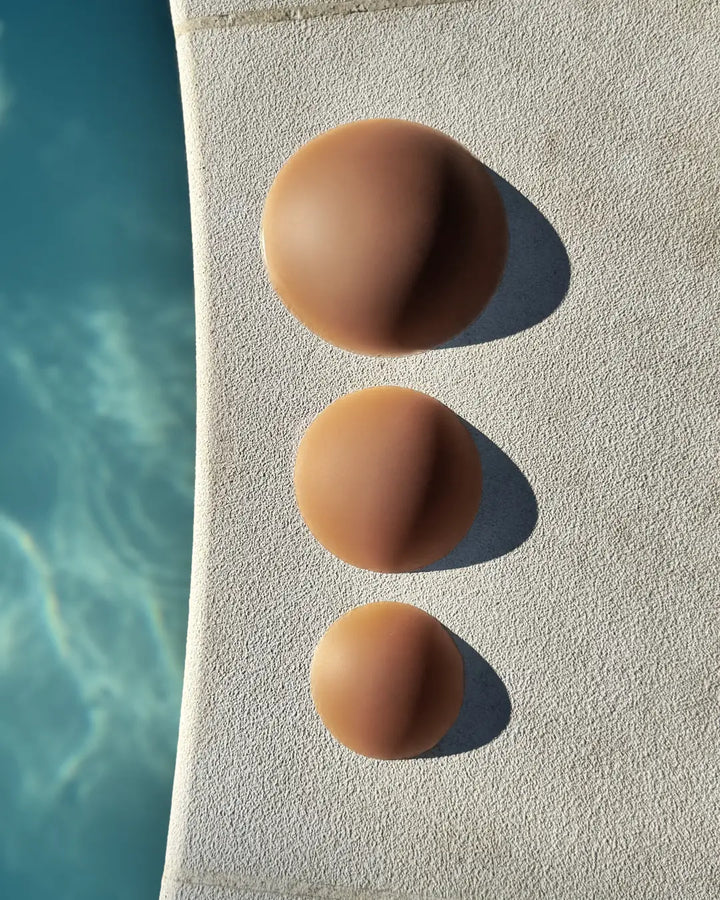 Cache-tétons invisibles en silicone, confortables, réutilisables, parfait pour un look naturel sans adhésifs.
