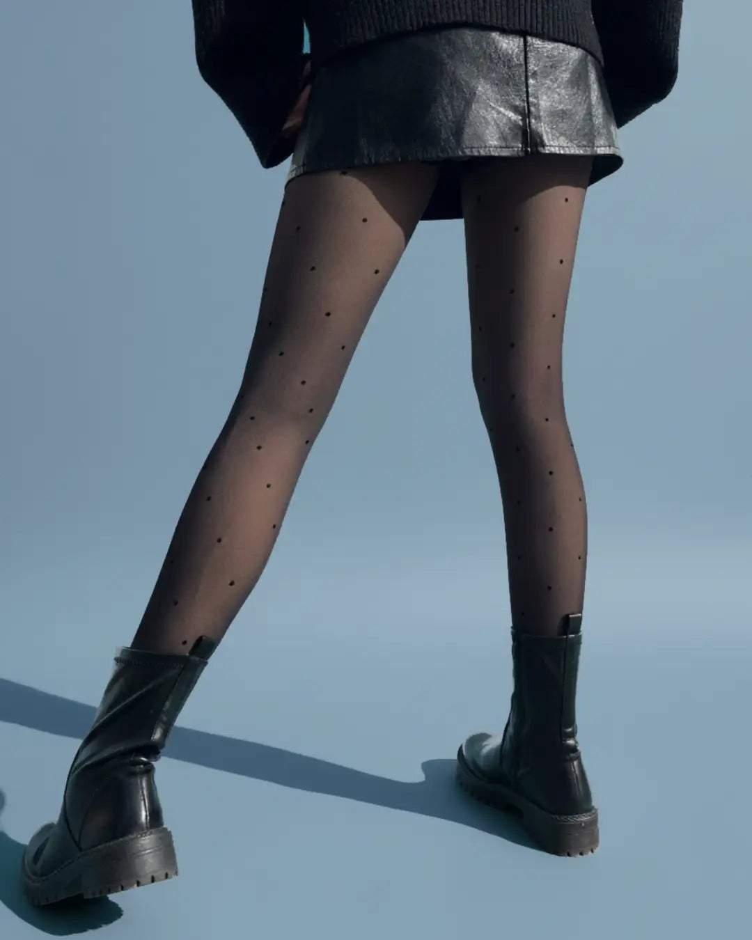 Collant à pois polaire pour femmes, élégant et chaud, parfait pour les saisons fraîches, avec motif délicat, mode et confort.