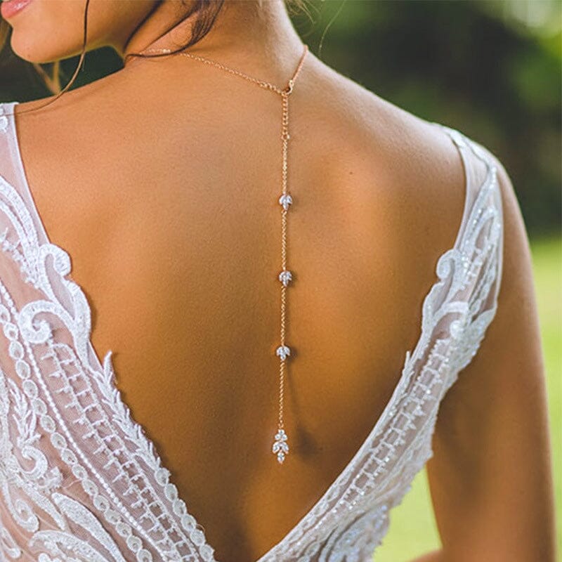 collier de dos délicat et élégant pour mariée, idéal pour sublimer une robe de mariage avec un dos nu raffiné