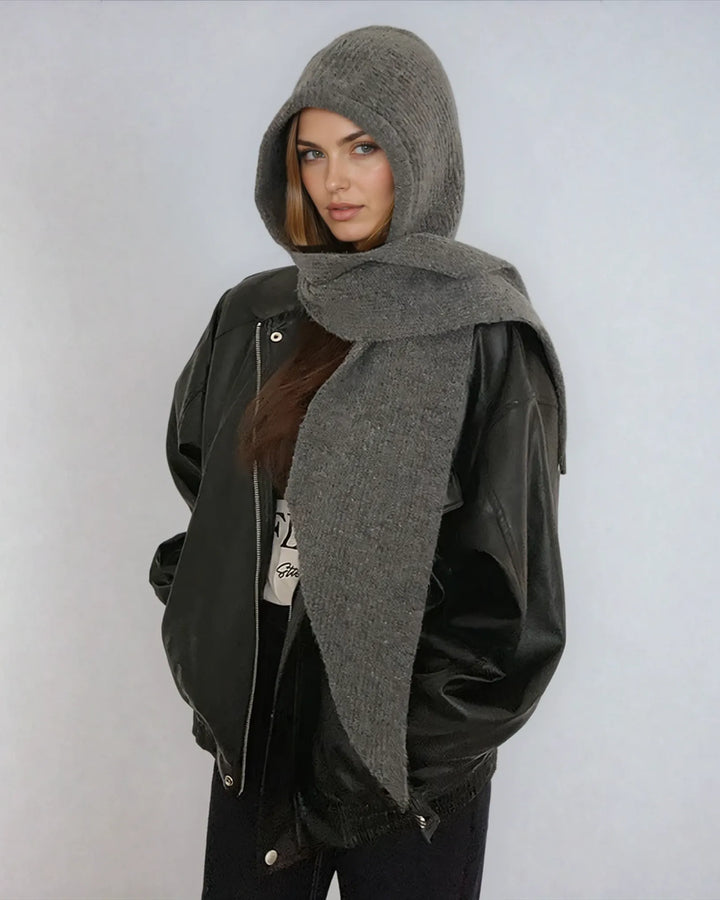 Écharpe à capuche côtelée pour femme, mode automne hiver. Nouveauté élégante et tendance pour garde-robe moderne.