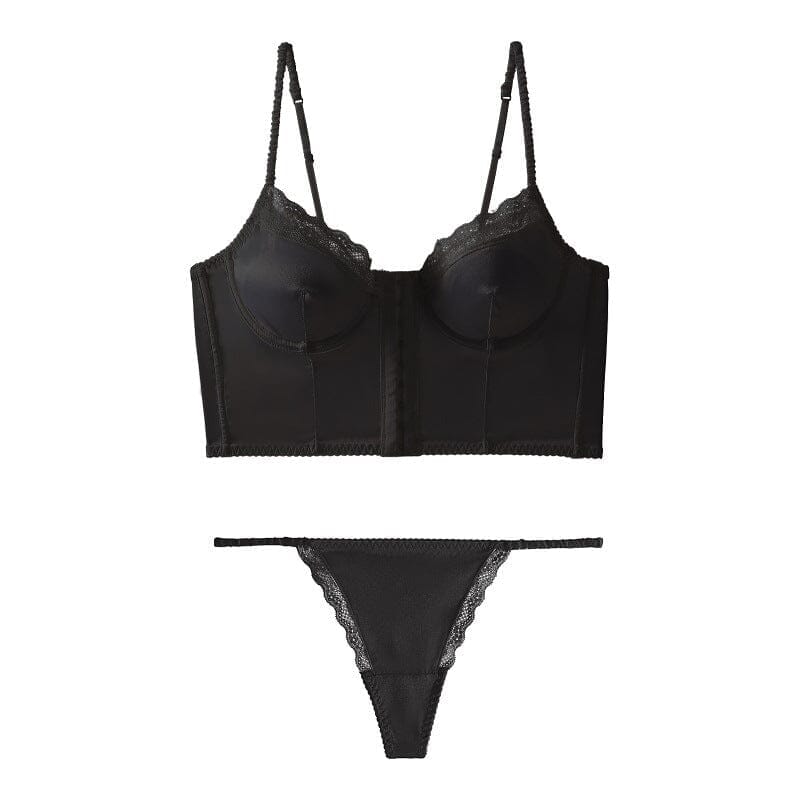 Ensemble de lingerie noire pour femme, modèle Eliana, comprenant un soutien-gorge subtil en dentelle et un string assorti