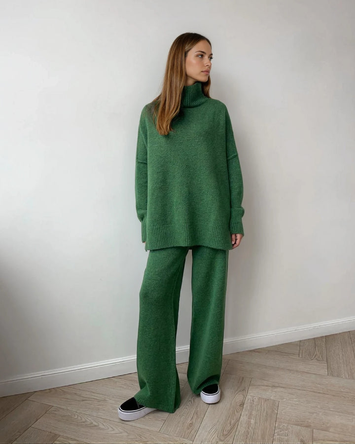 Ensemble pull pantalon cocooning vert pour femme, Juliette, confort et style pour détente à la maison, automne-hiver.