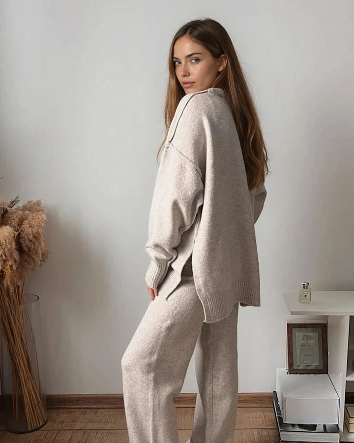Ensemble pull pantalon cocooning Juliette en maille douce, idéal pour un confort quotidien et un style décontracté.