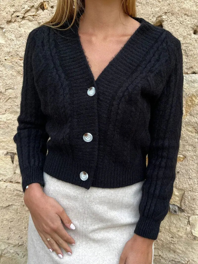 gilet grosse maille femme albane avec manches longues et boutons, idéal pour un style chic et confortable