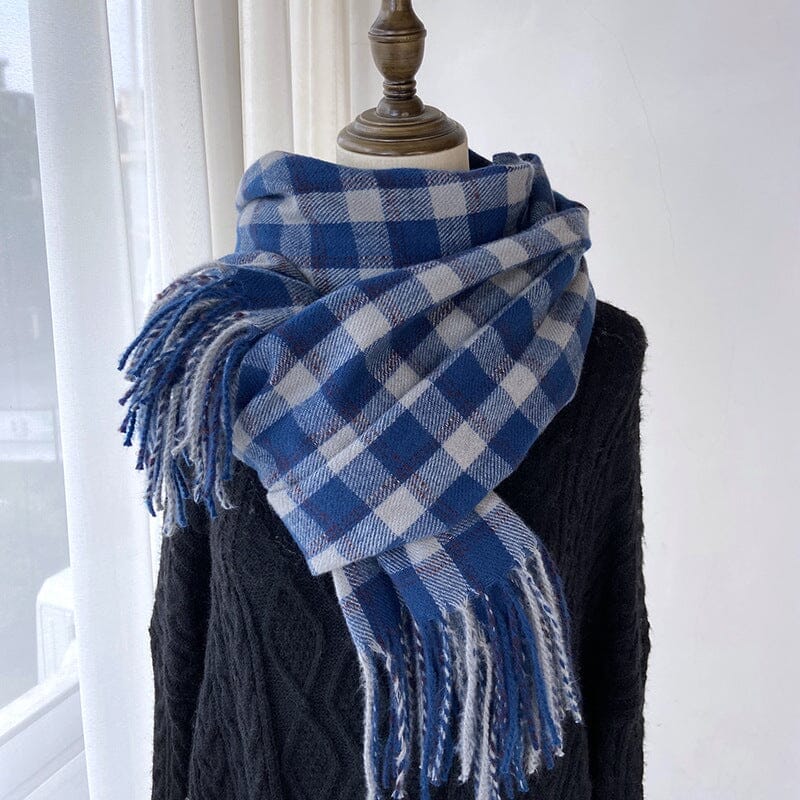 Écharpe à carreaux oversize Laurette en laine bleu et blanc, élégante et chaude pour l'hiver, style moderne.