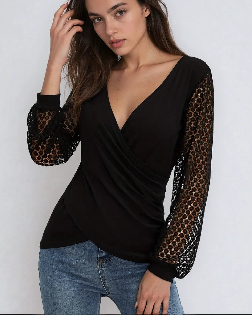 rana top noir en dentelle - Pain de Sucre rana top noir en dentelle - Pain de Sucre