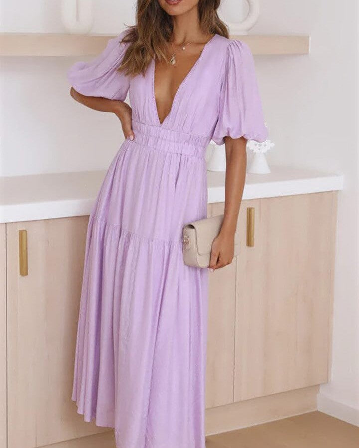 robe décolleté plongeant annie en violet avec manches courtes et une ceinture élastique, parfaite pour l'été