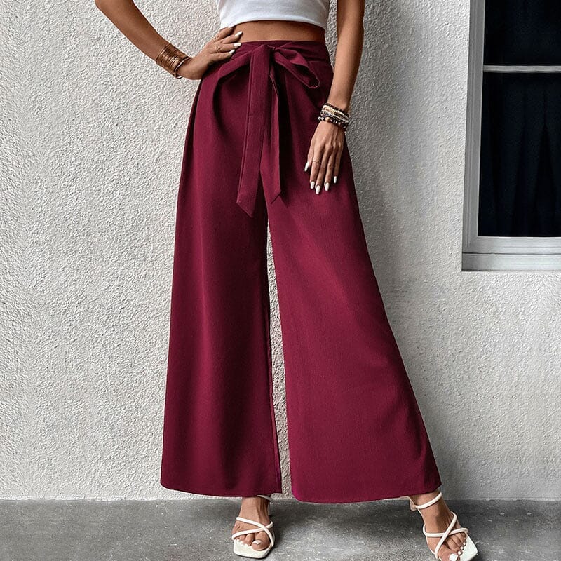 Pantalon large taille haute Aurore en tissu fluide, couleur bordeaux, avec ceinture nouée à la taille, pour un look chic