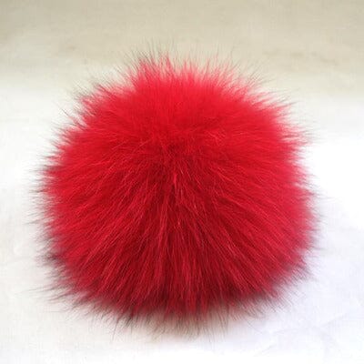 Femme portant Pompon pour Bonnet - Leny Rouge - Les Petits Imprimés