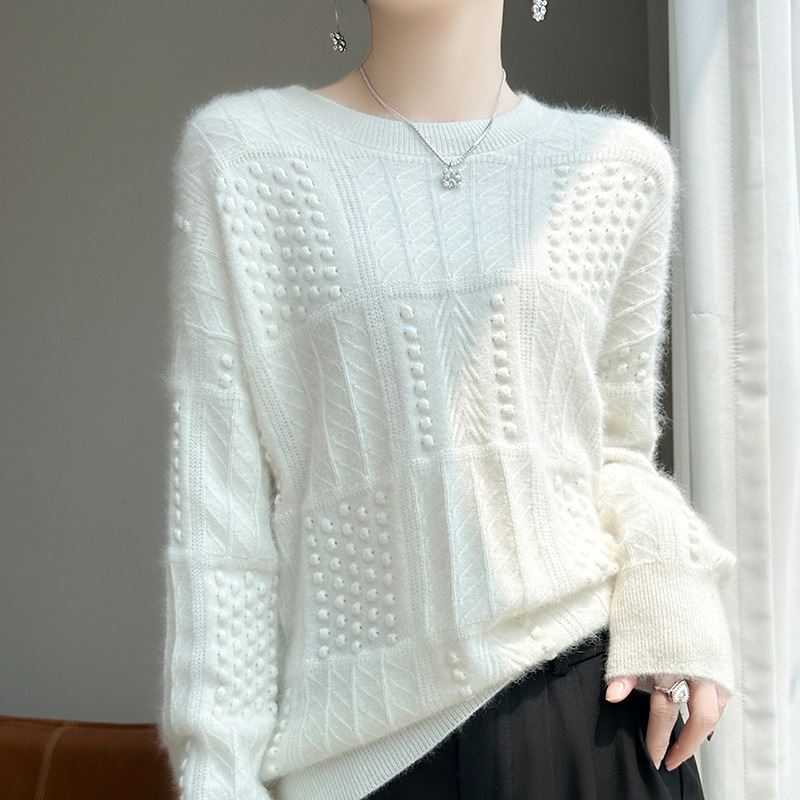 pull en laine femme modèle enid élégant et chaud avec motif torsade et détails en relief idéal pour l'hiver