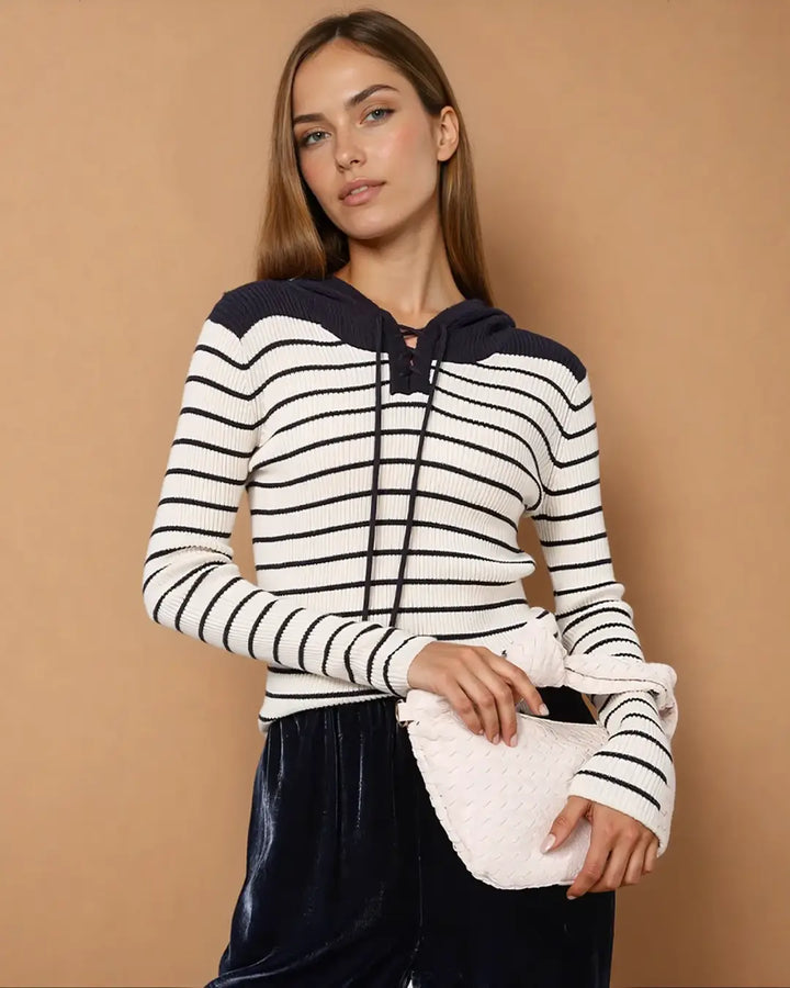 Pull en laine mérinos rayé heidi au look élégant, idéal pour un style chic et décontracté, confort et tendance assurés.