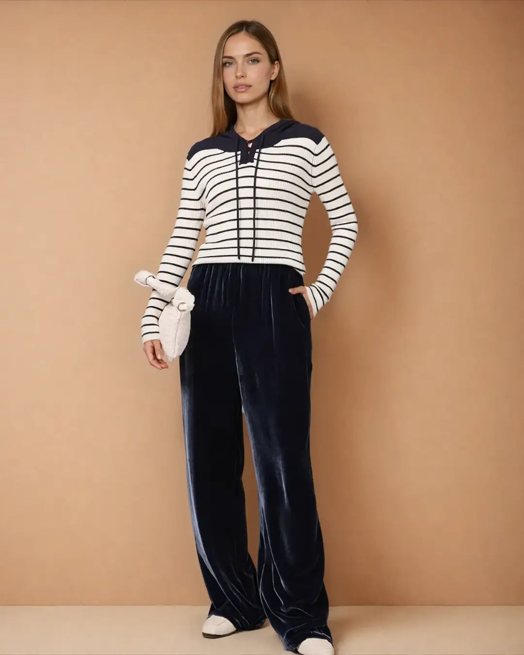 Pull en laine mérinos rayé pour femme modèle Heidi, élégant et confortable, idéal pour un look chic et décontracté.