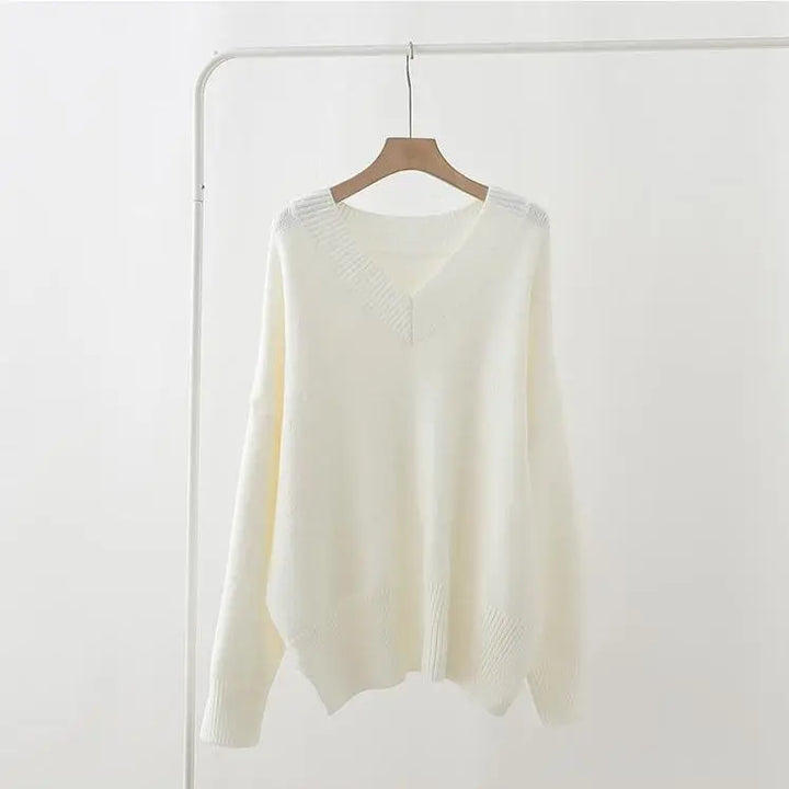 pull oversize charline pour femme, couleur blanc, design élégant et confortable, idéal pour un look décontracté et chic.