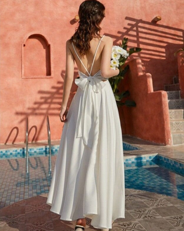 robe satin dos nu tessa élégante femme jardin, robe mi-longue soie blanche, dos nu, tenue chic, idéale pour événements d'été