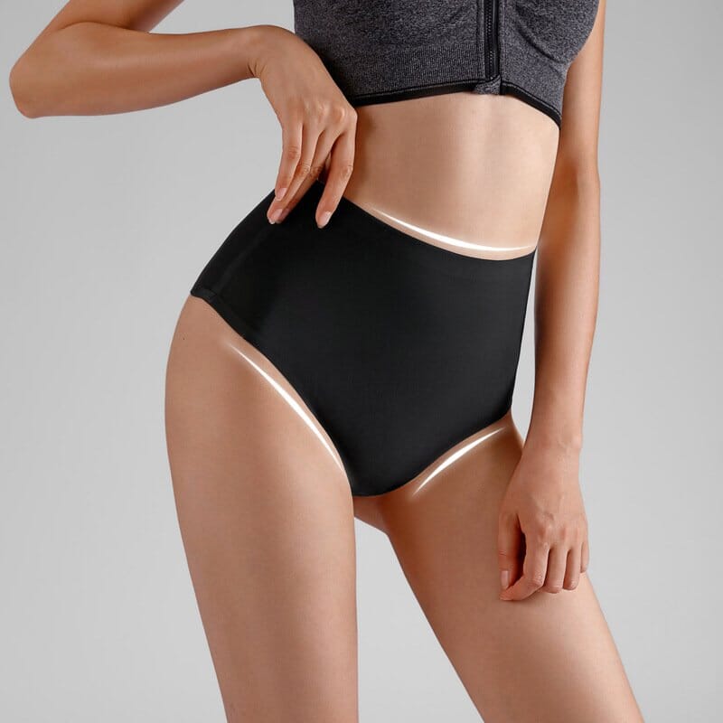 tanga taille haute maurine en noir porté par un mannequin, lingerie élégante et confortable pour un style moderne