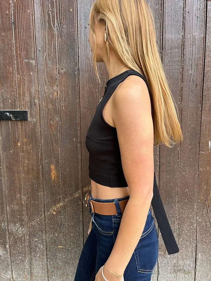 crop top noir dos nu en dentelle avec nœud, style estival, idéal pour la plage et les journées ensoleillées