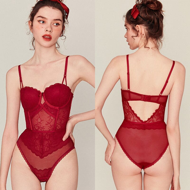 body dentelle daphné pour femme élégante en rouge, vue de face et de dos, matière transparente et design raffiné