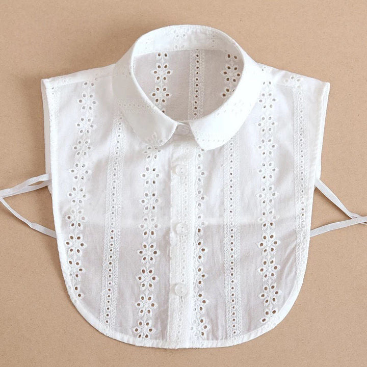 col de chemise amovible en dentelle blanche élégante, idéal pour accessoiriser et personnaliser vos tenues avec style