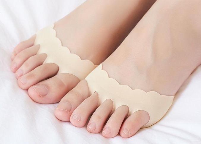 coussinet pour talon en gel silicone beige pour un confort optimal et soulagement des douleurs de pied, protection tout-usage