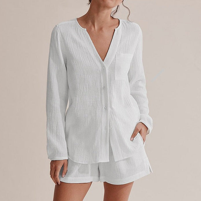 pyjama en gaze de coton blanc pour femme avec manche longue et boutons, ensemble confortable et élégant pour la nuit