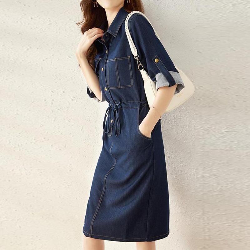 robe en jean bonnie à manches longues, col chemise, taille cintrée, avec poches avant et arrière, pour un look casual élégant